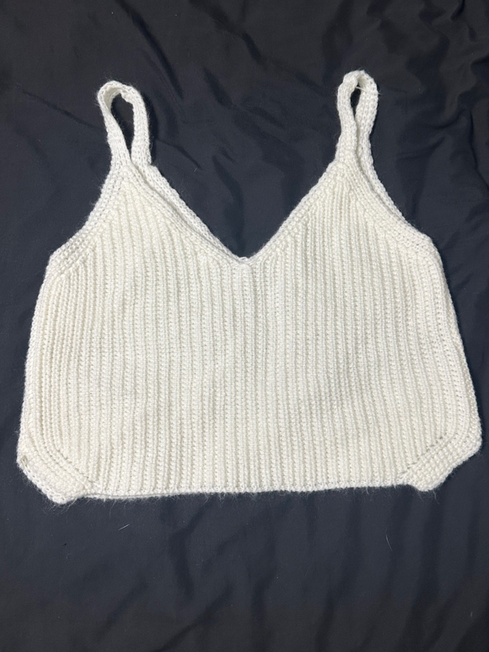 White Ribbed Knit Cropped V-Neck Tank